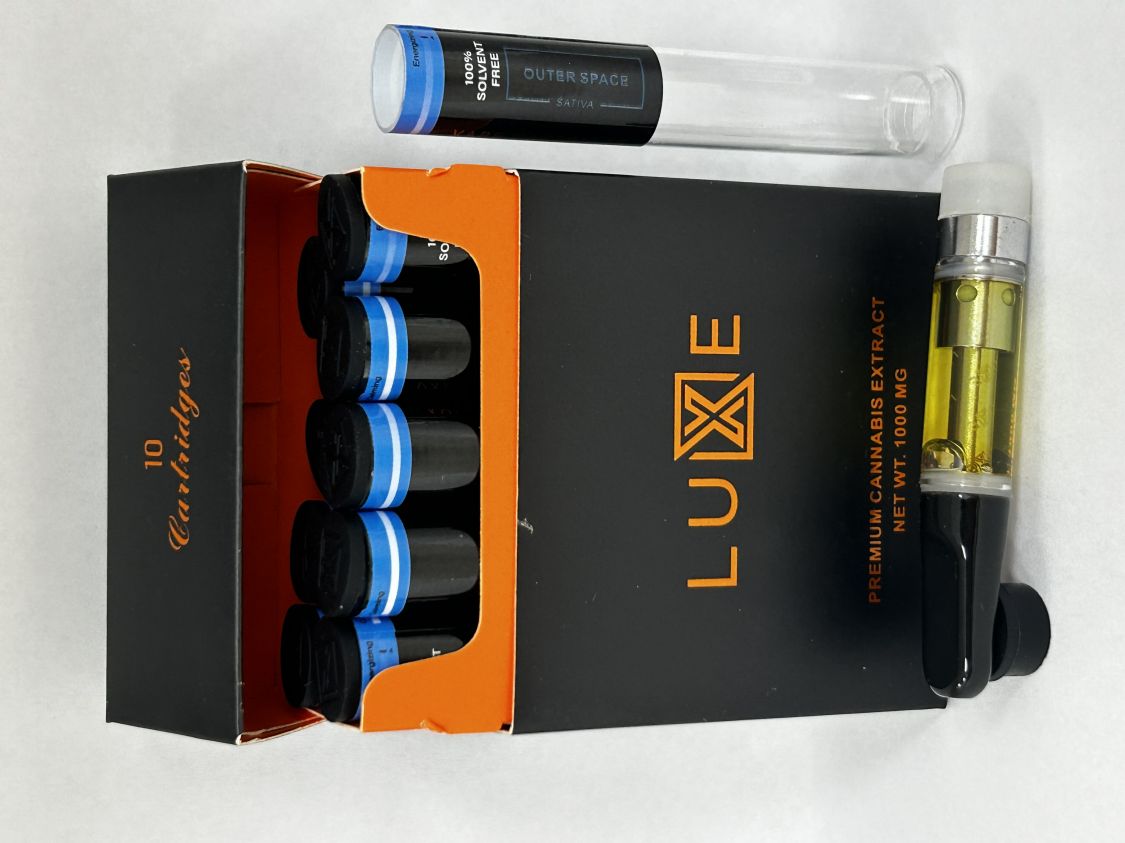 Luxe Outer Space (Sativa) Cartridges Cartridge